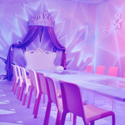 Versierde VIP Party Room voor kinderfeestjes bij Monkey Town